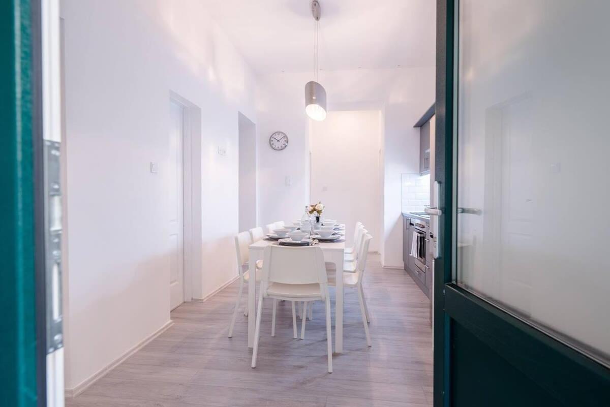 Central Brand New And Modern Apartment Budapest Exterior foto